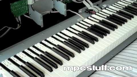Akai MPK88 Thick fat Pad Install Video - From MPCstuff.com