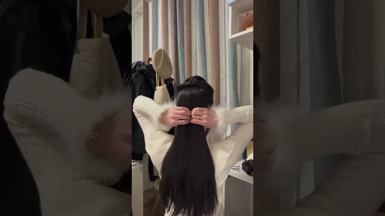 Learn this thousand-golden-looking flower bud updo in just 1 minute. It can greatly