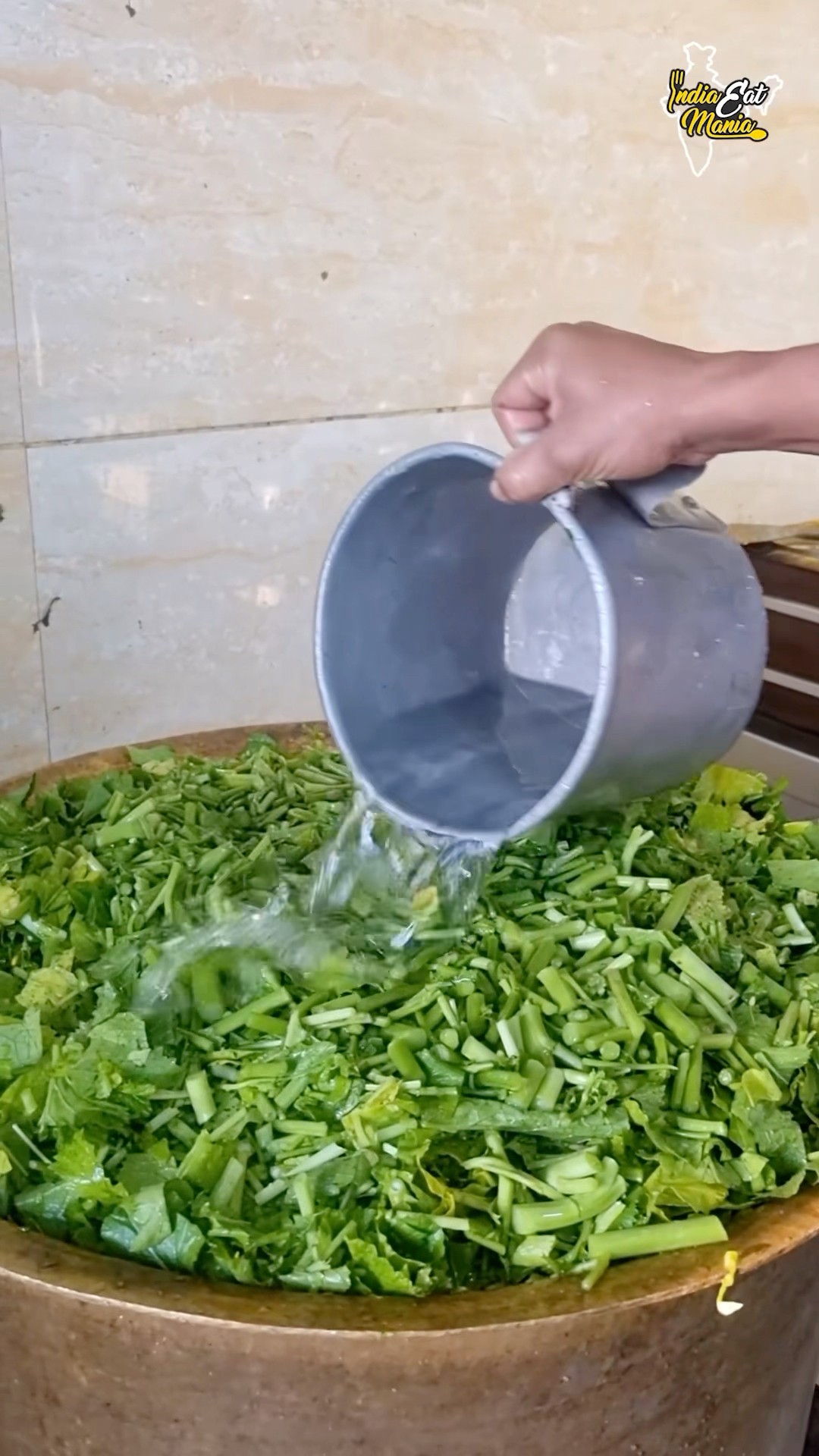 Punjabi Dhaba Style Sarson Da Saag Full Making Process #amritsar #shorts