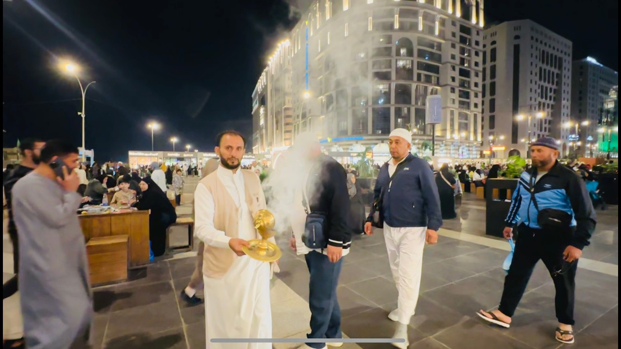 اقرب وأفضل المطاعم للحرم النبوى شاورما كبسة  سعودي عصائر هدايا امام الحرم