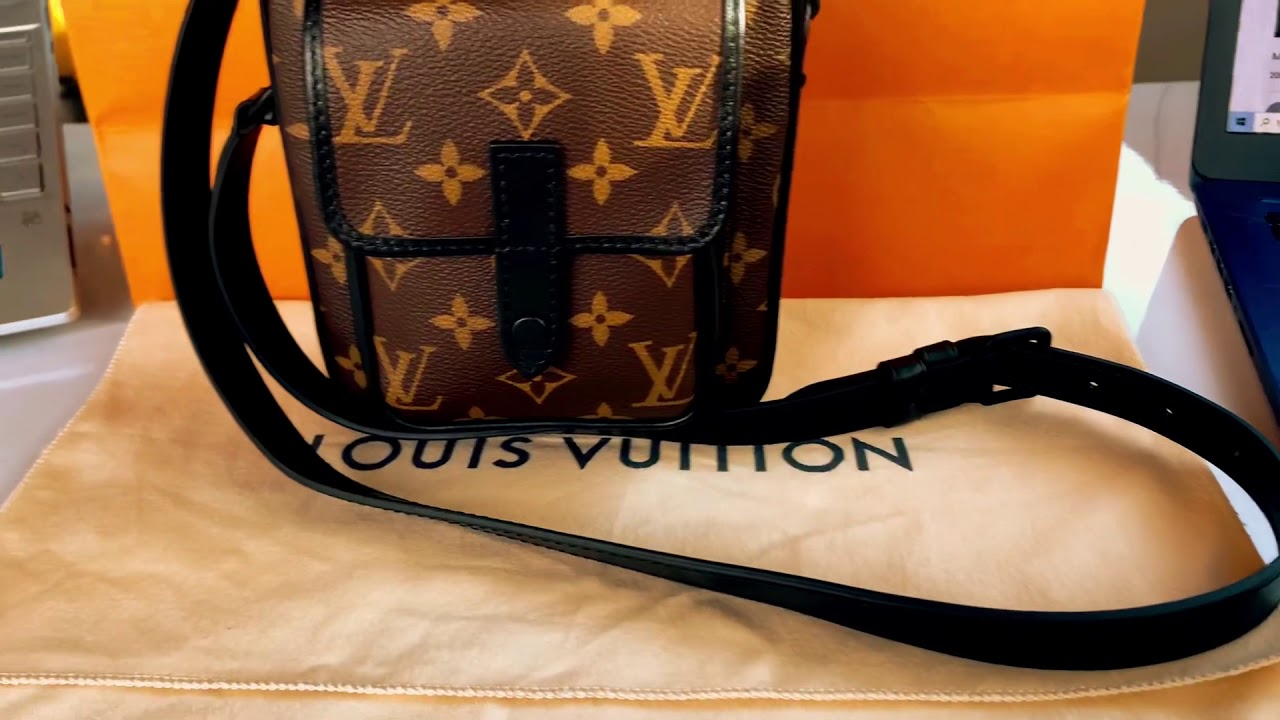 M81522 Louis Vuitton Monogram Macassar S-Lock Vertical Wearable Wallet