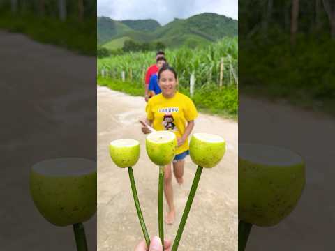 The Strangest Way To Eat Lemon 