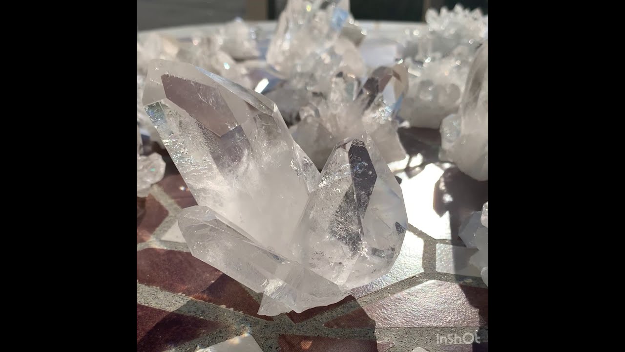 高品質・ブラジル/トマスゴンサガ産]水晶クラスター/原石（レコード