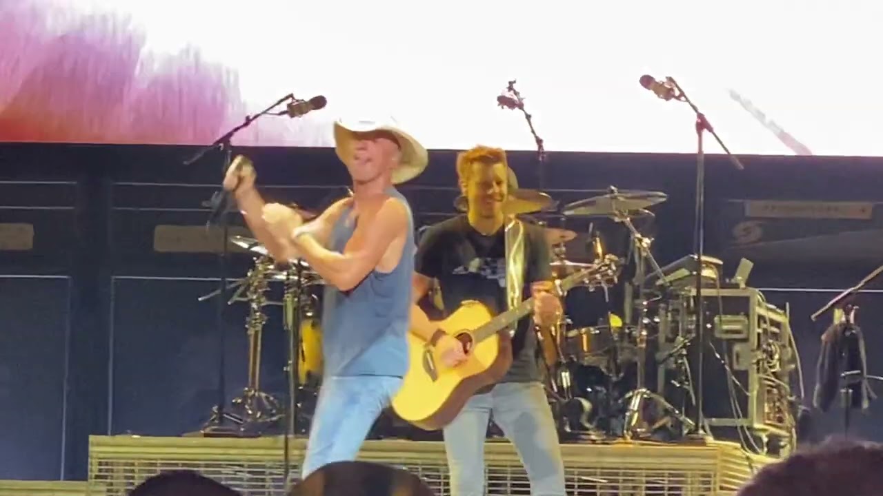 Kenny Chesney “When the Sun Goes Down” 6-16-22 with band intros Bristow VA Jiffy Lube Live