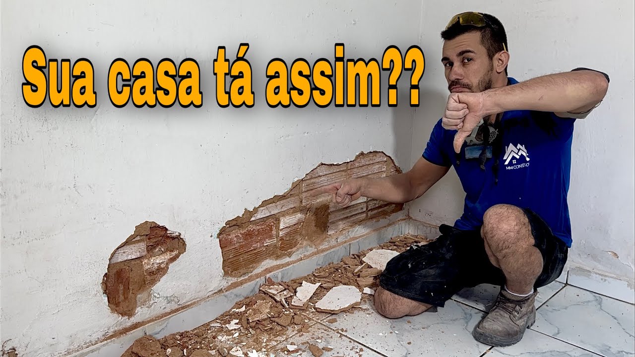 Parede esfarelando e tinta descascando no rodapé?