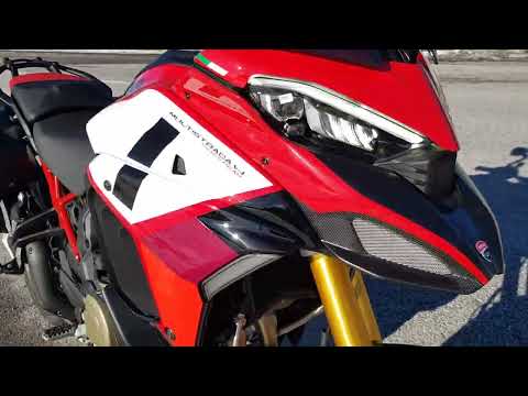 Ducati V4 Pikes Peak  + Full Akrapovic + touring pack. Sound and 360