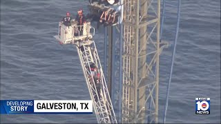 Texas rollercoaster gets stuck; riders rescued