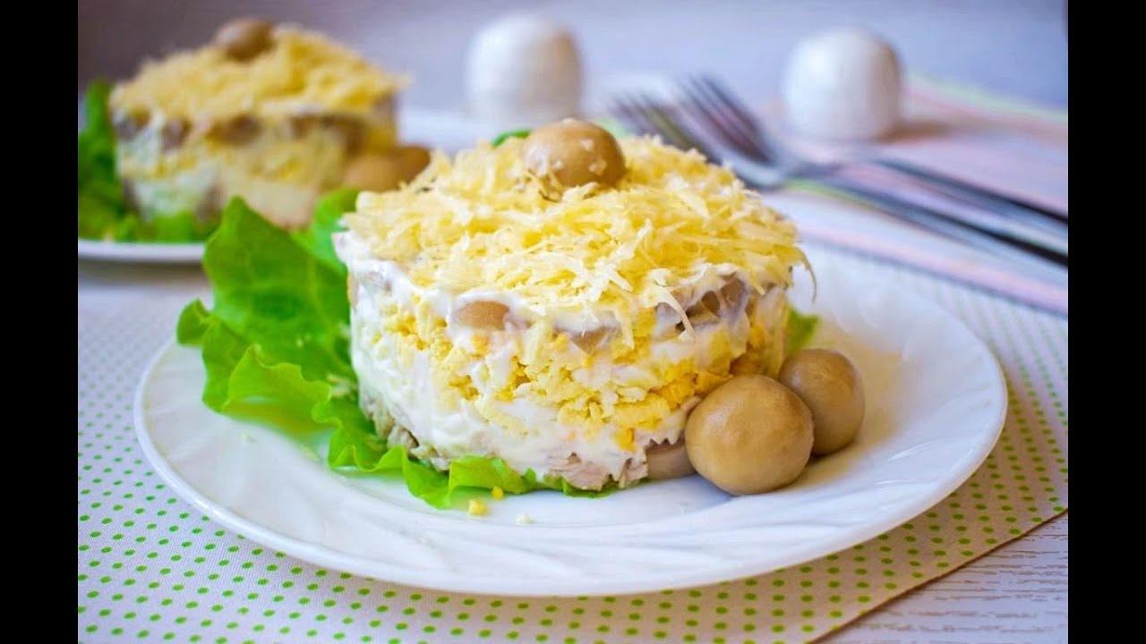 Салат с курицей огурцом яйцом сыром слоями