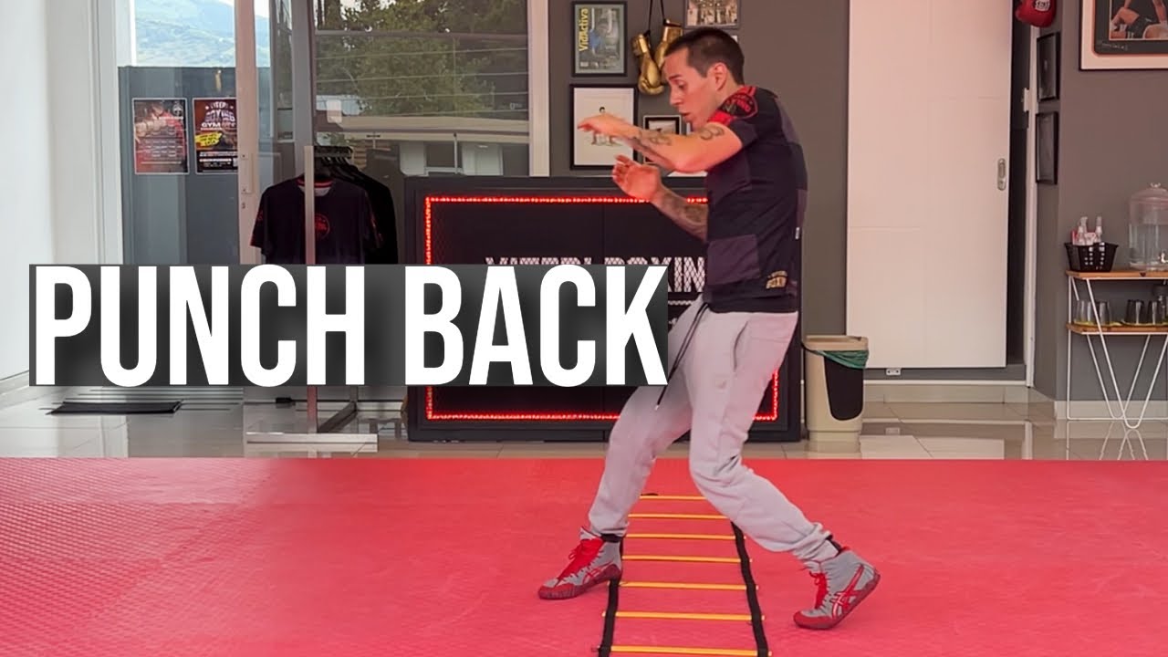 Как наносить удары, двигаясь назад (без потери силы)