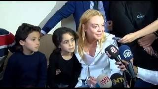 Ünlü Hollywood Yıldızı Linsay Lohan'dan Suriyeli Aileye Ziyaret