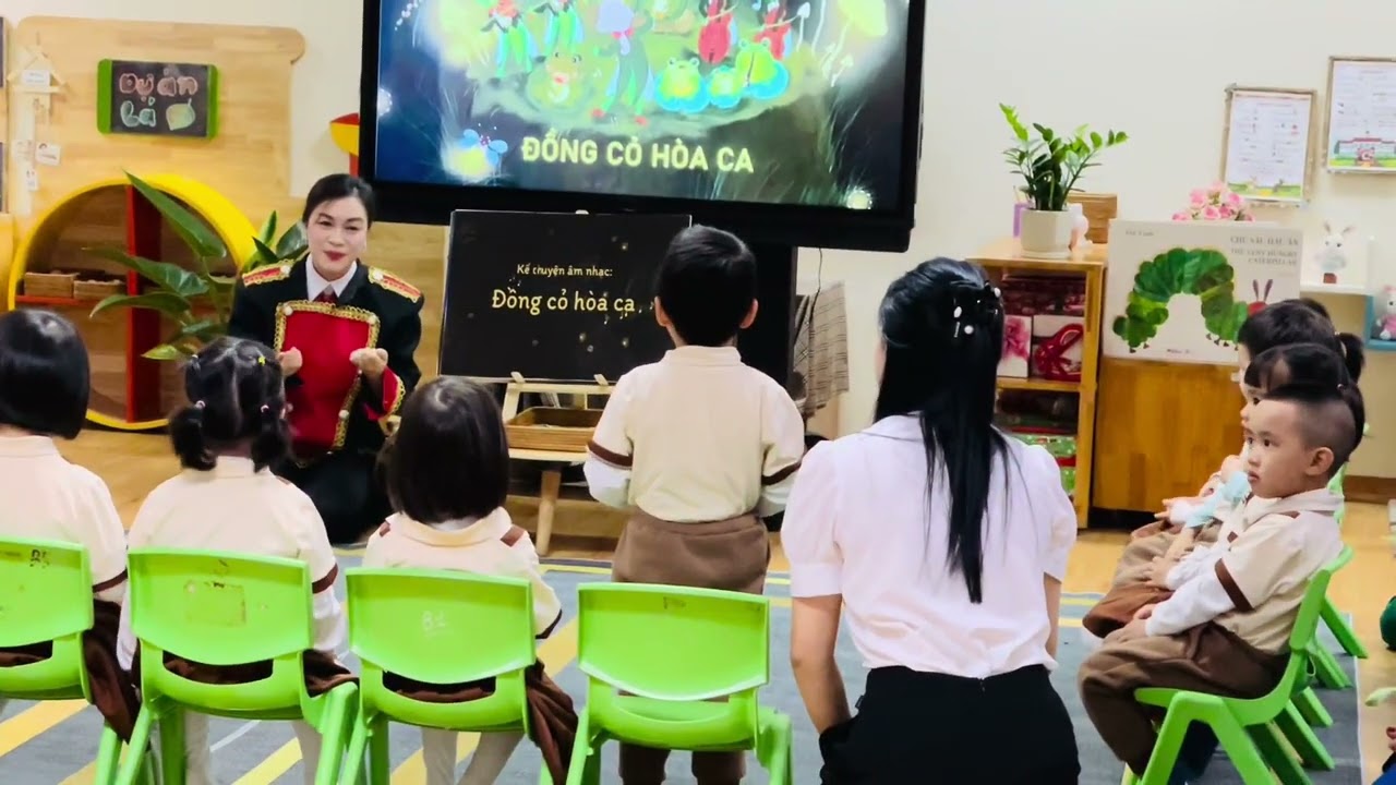 Hoạt động: Kể chuyện âm nhạc “Đồng cỏ hoà ca” (3-4tuổi)