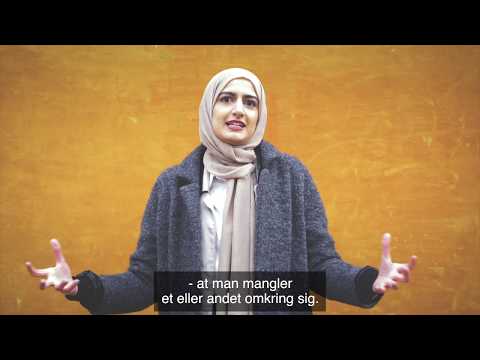 Naiha Khiljee fortæller, hvad poesi betyder for hende | Lindhardt og Ringhof