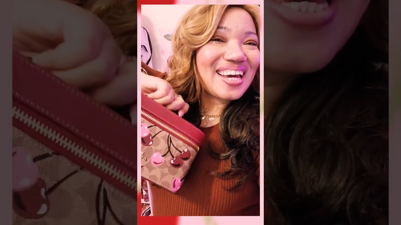 🎀🍒Cherry 🍒 Coach Signature Cosmetic Case 👝2025🥰🎀🍒