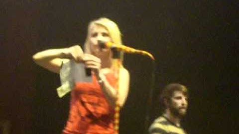 Paramore - Marriage Proposal @ Wembley Arena 18th December 2009