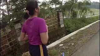 ketemu cewe lagi lari-lari pagi!!  arah pantai bopong