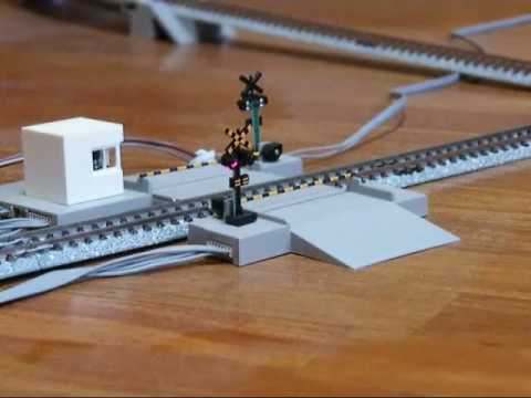 鉄道模型）TOMIX 5555 TCS自動踏切セット その1 - YouTube