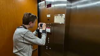 1995 Schindler Long Bar MT Hydraulic Elevator at Fairfield Inn Collinsville IL