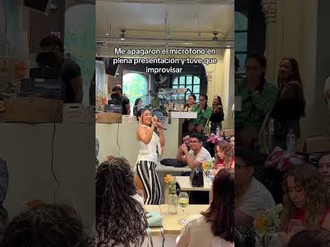Me apagaron el micrófono a la mitad de una presentación 🫪
