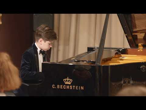 Фредерик Шопен. Ноктюрн ми-бемоль мажор, Соч. 9 №2 исп. Андрей Гончаров