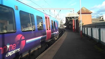 FTPE Class 185 gives a loud 2 tone as it passes through Deansgate 29/09/12