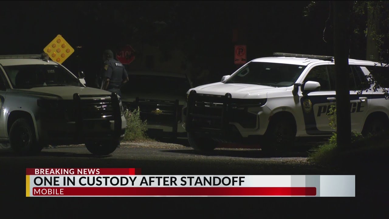 Man in custody after shooting at police, standoff: Mobile Police - YouTube