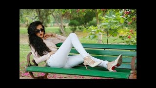 Riya Mavi New Video Expression Queen