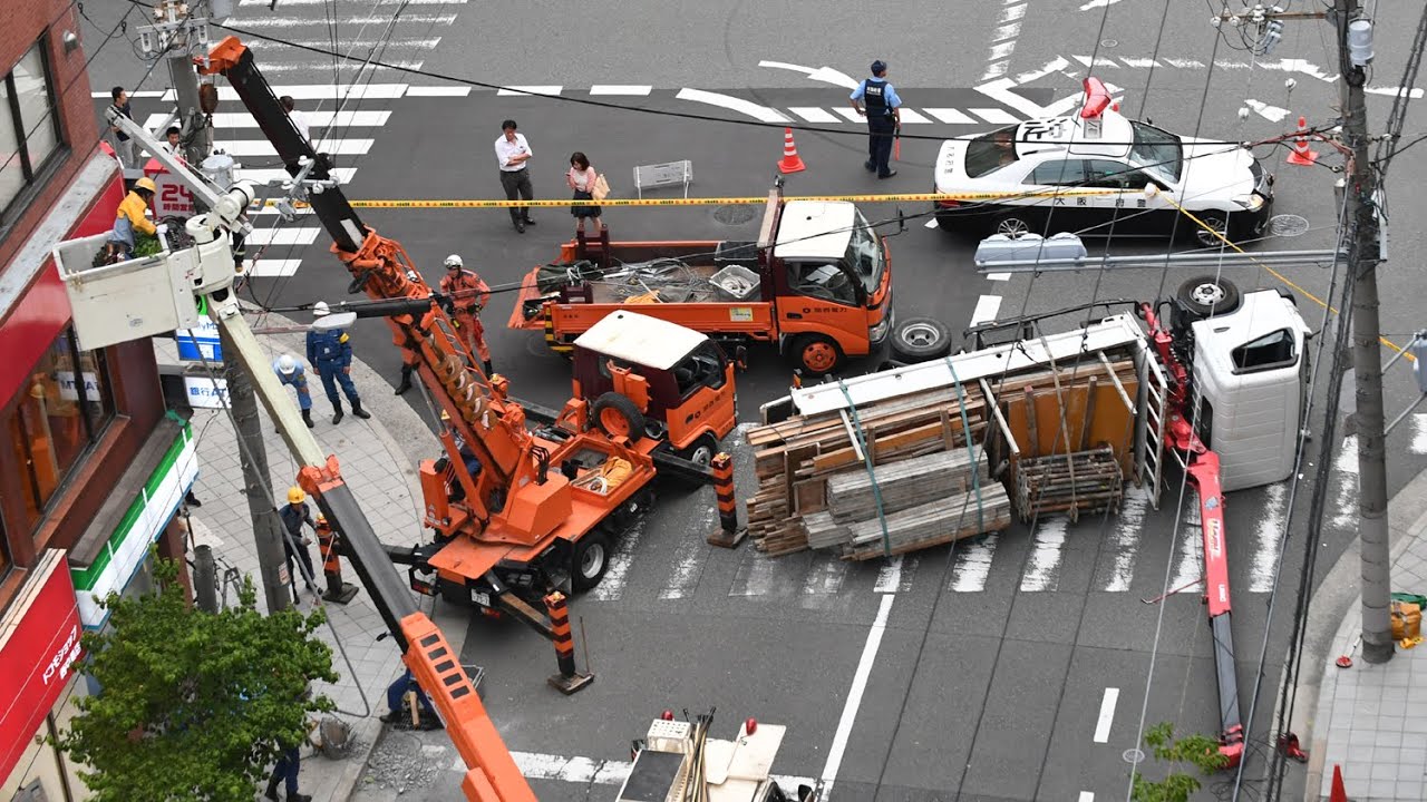 クレーン 車 事故 今日