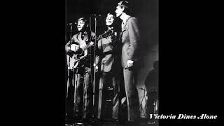 John Denver / Victoria Dines Alone