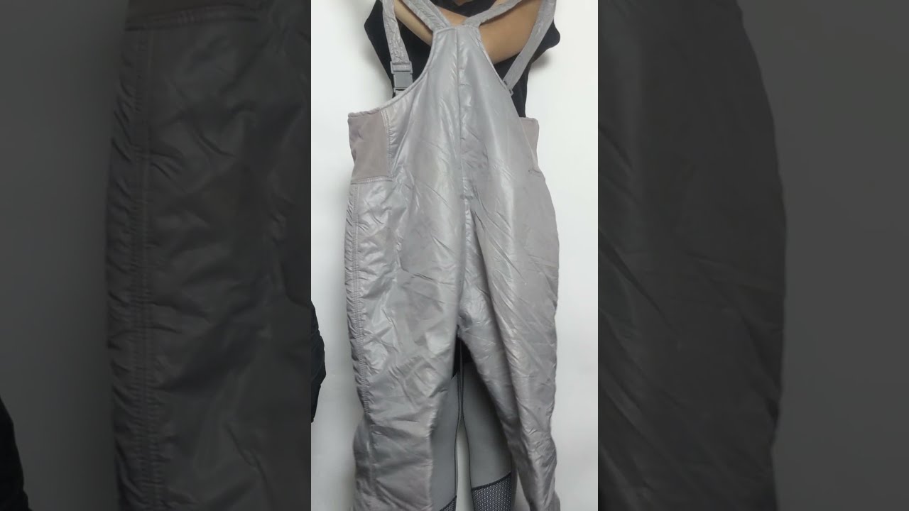 Ski Overalls 1119032-21 14 pcs 23 lbs Wholesale at Tiedemann Globe