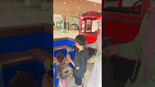 Mau Naik Kereta Api #kereta #train #shorts #video - Elsha Family