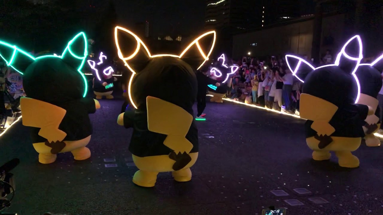 ピカチュウ大量発生チュウ2018 夜の大行進
