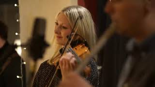 Video thumbnail of "In Christ Alone ! Celtic Worship ft  Steph Macleod with lyrics"