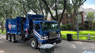 Republic services:Brand new Peterbilt 520 McNeilus ZR on trash 2479