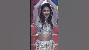 Pooja Hegde’s dance on “Monica” song 😍🔥 #monica #coolie #PoojaHegde #Dance #MonicaSong #Trending