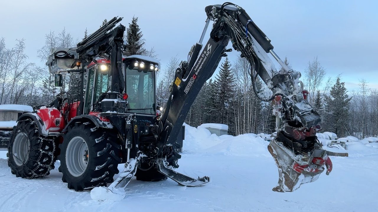 Köp Grävlastare Huddig 1260C med Rototilt och skopa på Klaravik