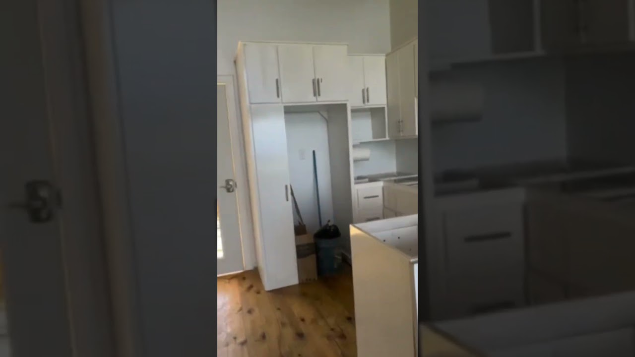 Great Tiny House Build Roatan Honduras. Walk through the house. 