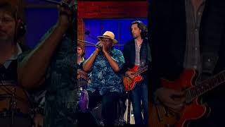 Gregg Allman, Taj Mahal, Little Big Town and Chris Stapleton with "One Way Out" from Skyville Live