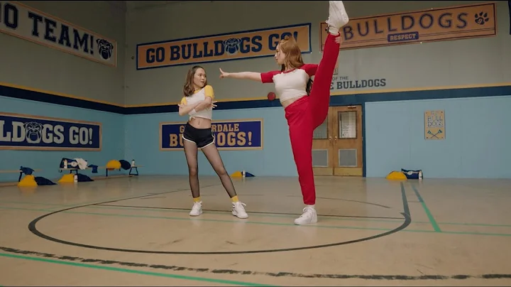 Cheryl Blossom dance battles a literal high schooler | Riverdale S5E7