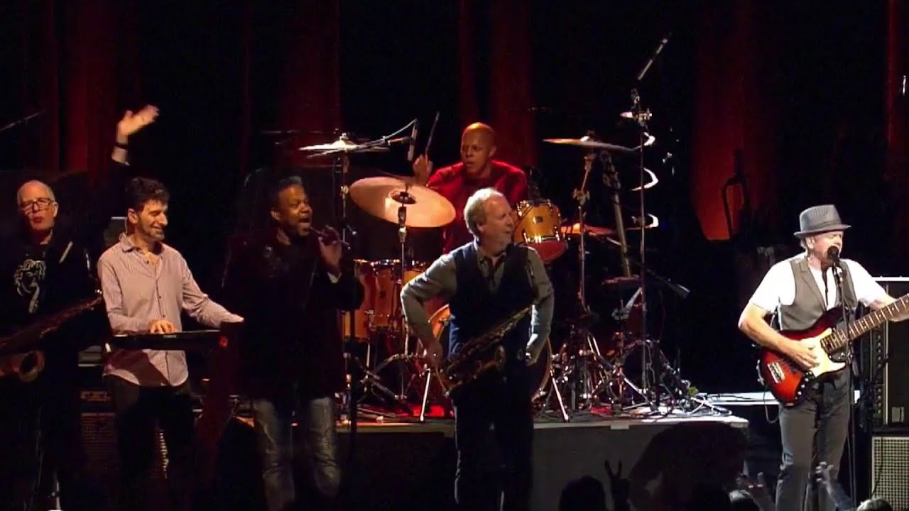 Average White Band on Live In The D - YouTube