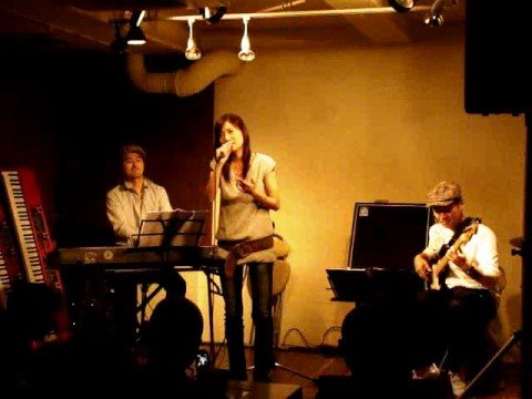 石井里佳「君を探してる」