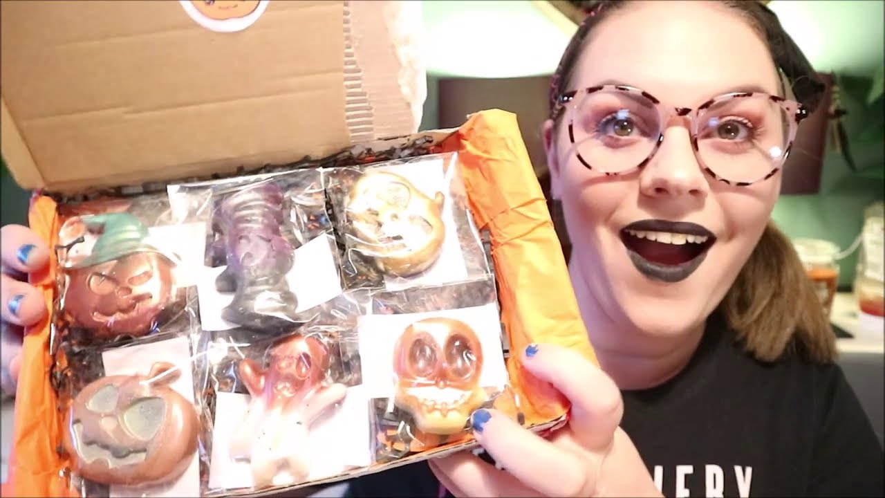 HALLOWEEN WAX MELT BOX - PRETTY LITTLE SOY - DISCOUNT CODE