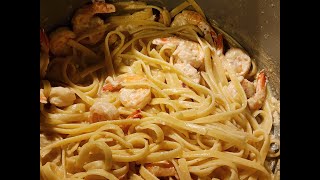 PASTA FETTUCCINE ALFREDO CON CAMARONES