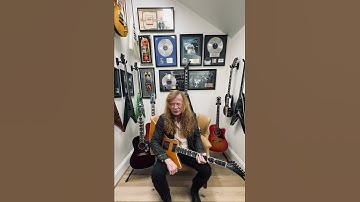 An important word from the one and only Dave Mustaine 📢