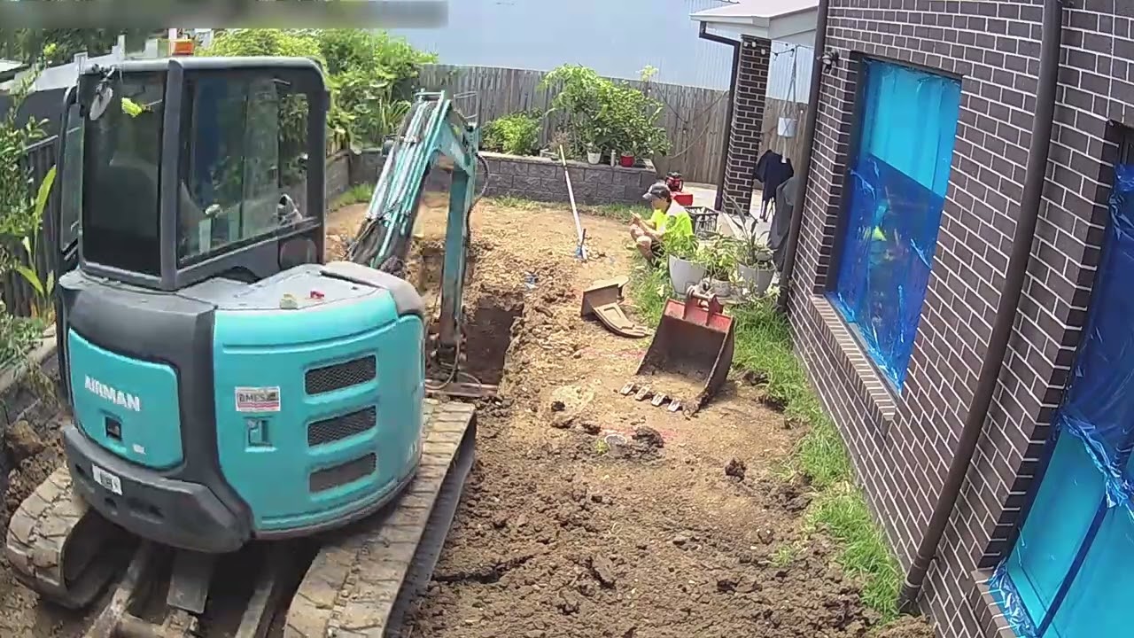 Fiberglass Pool Construction ALT View [Narellan Pools Symphony 6]