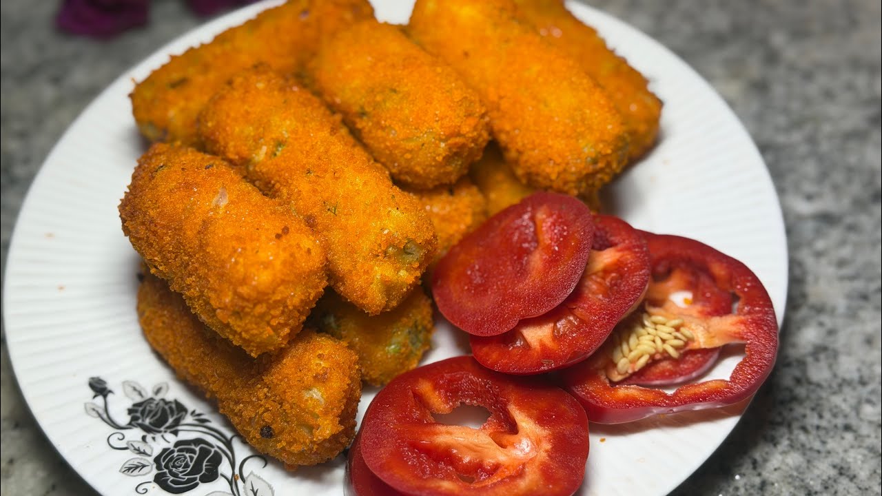 নতুন আলু দিয়ে আলুর চপ বানানু সহজ নাকি কটিন?নতুন আলু দিয়ে চপ তৈরি করার আগে....... 🥔