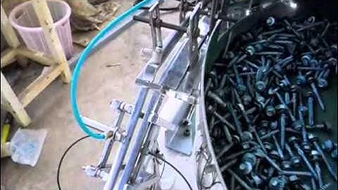 Screw counter/feeder with hopper