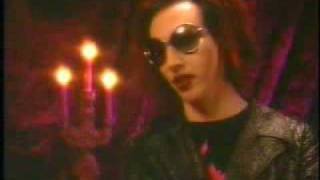 hole  marilyn manson interview   pretty monsters tour. 99