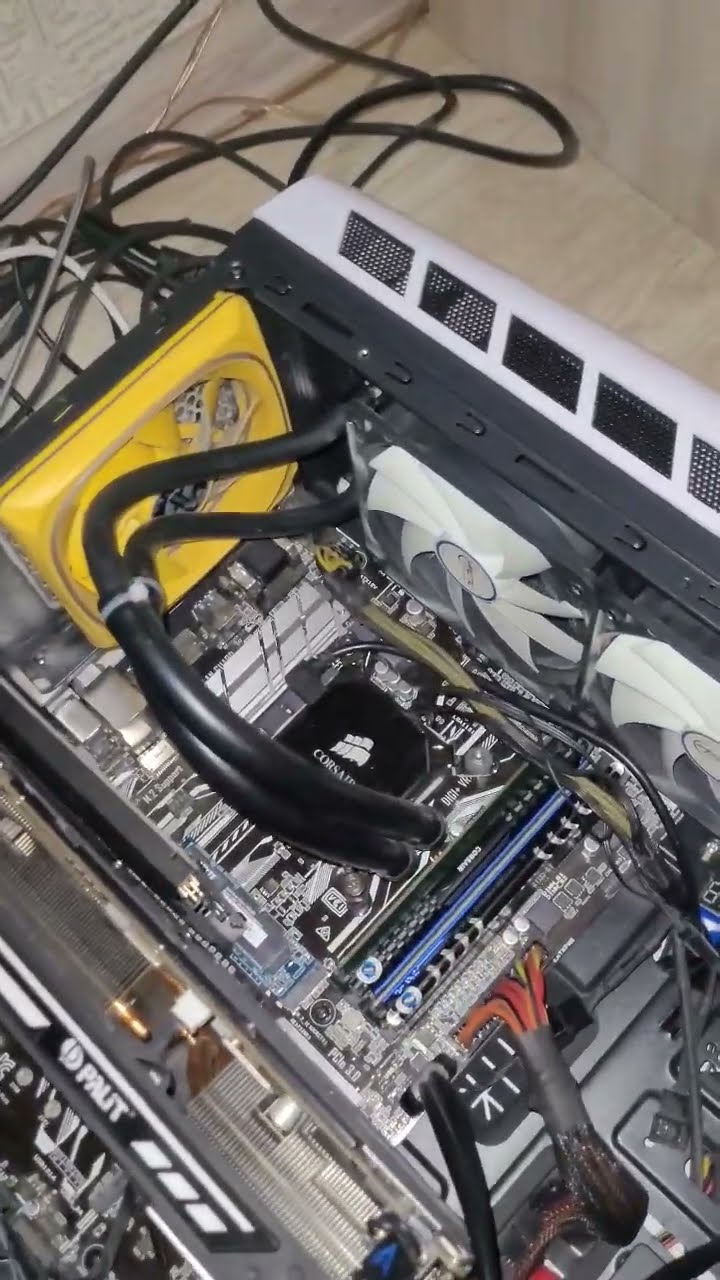 Socket 1151 и Socket 1151 V2: раскрыты ключевые различия