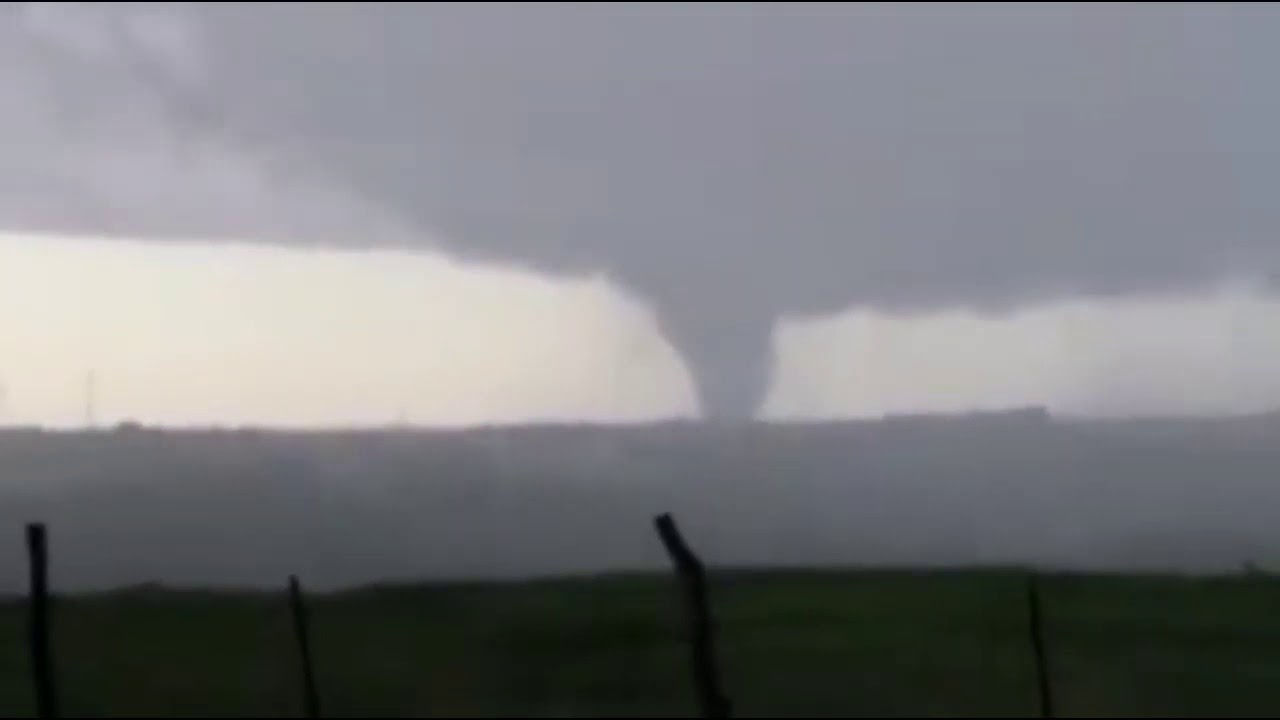 HUGE Tornado in Humboldt Nebraska! 5/21/19 . Live Tornado Video . 2019