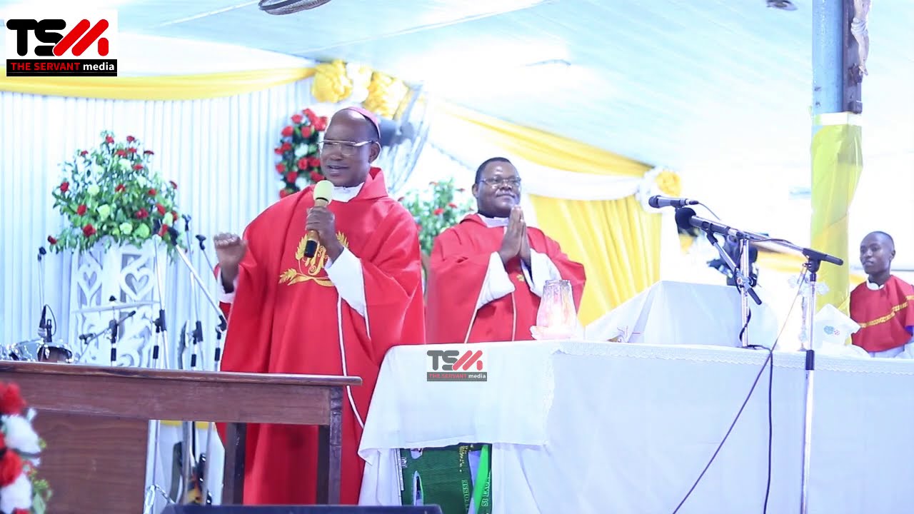 NAMNA ASK.LEBULU ALIVYOUWASHA MOTO UFUNGUZI WA KONGAMANO LA ROHO MTAKATIFU